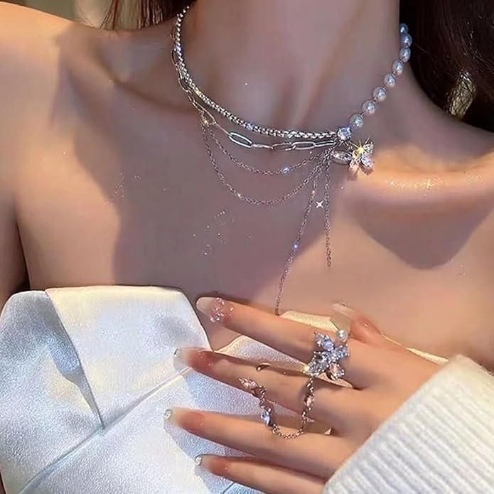 BFLYZ®Butterfly Rhinestone Pearl Necklace